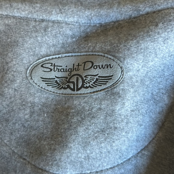 NWT Men’s’ “Straight Down” luxury activewear half-button up pullover. - Picture 6 of 7